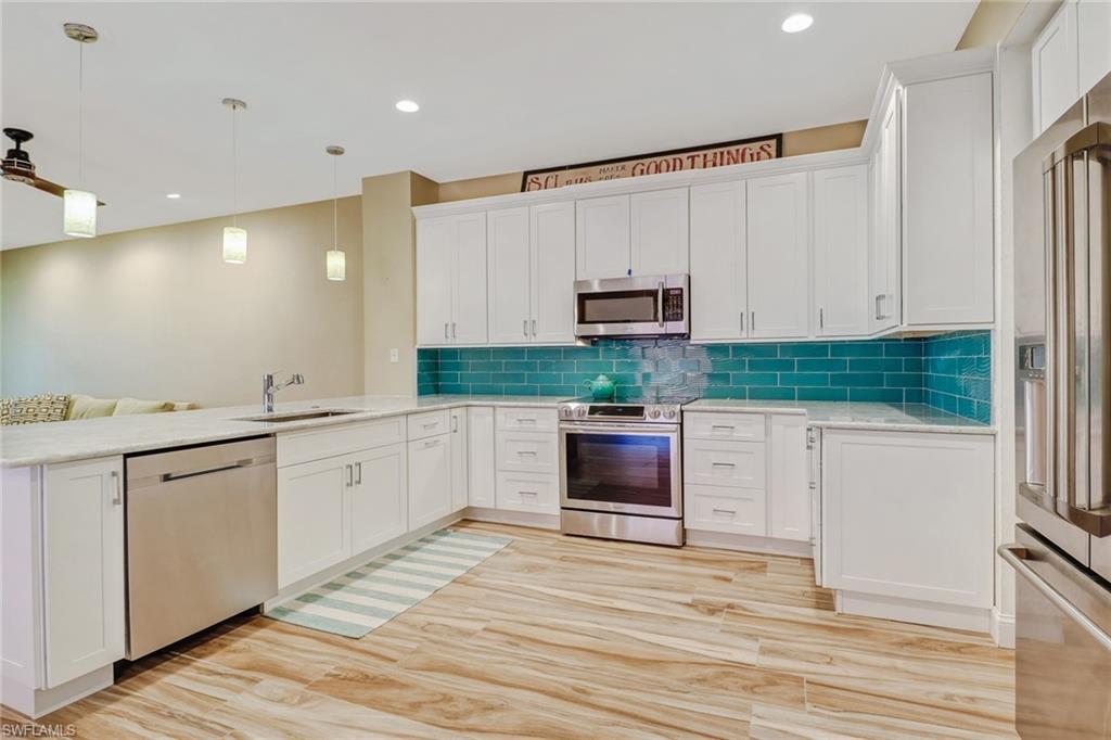 10037 Heather LN 403 photo 12