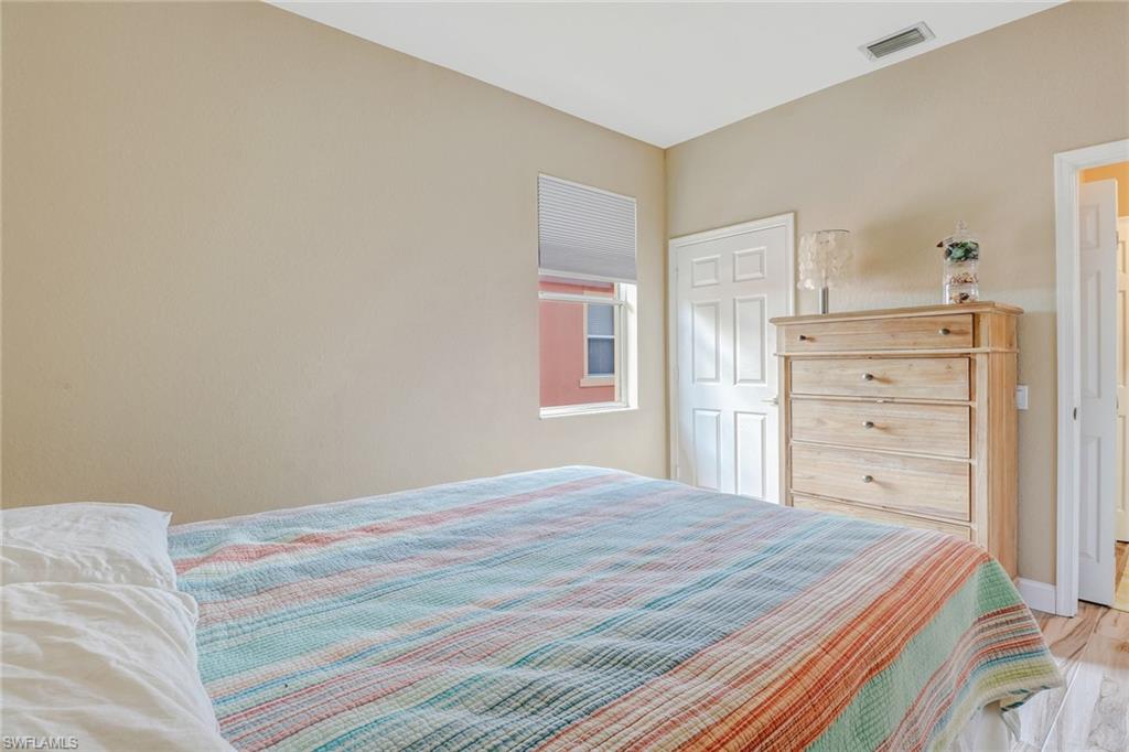 10037 Heather LN 403 photo 15