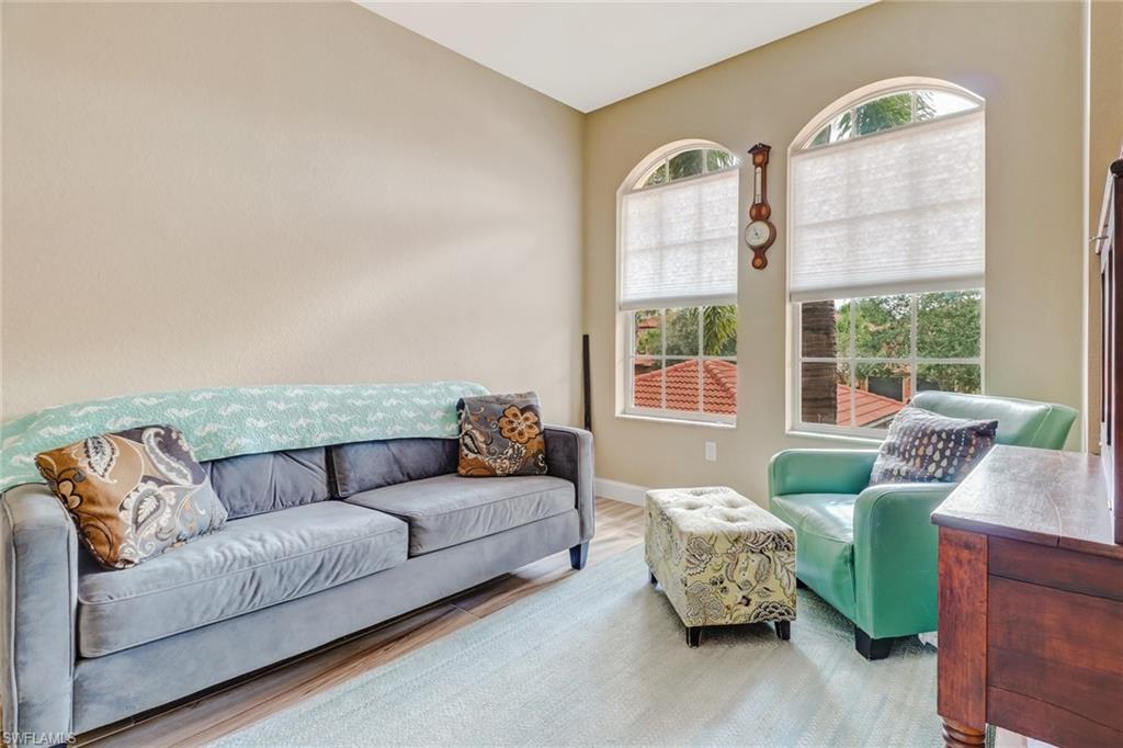 10037 Heather LN 403 photo 19