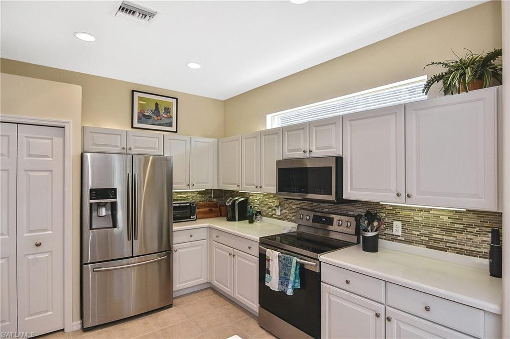 8156 Woodridge Pointe DR photo 27