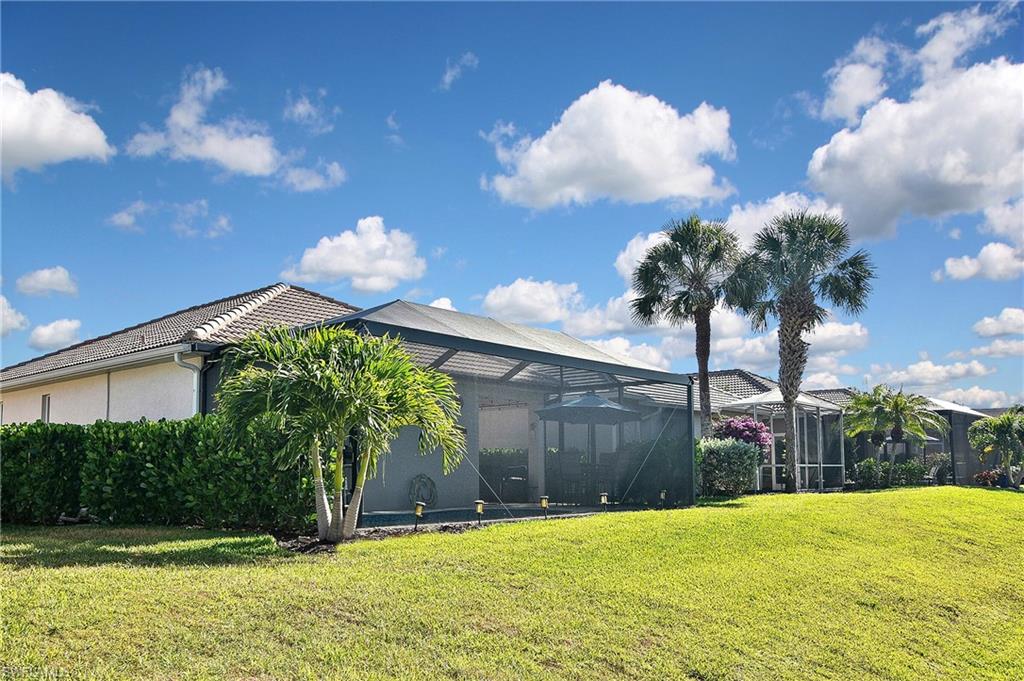 8156 Woodridge Pointe DR photo 40