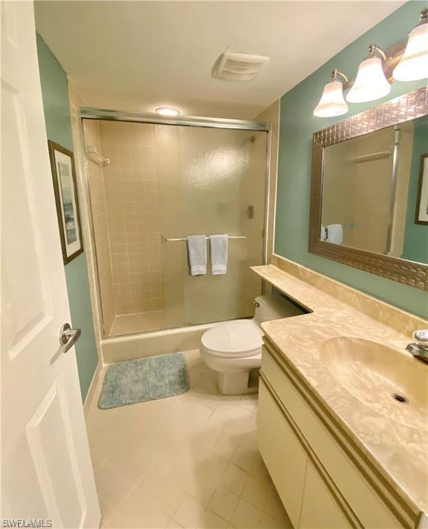 6979 Winkler RD 117 photo 9