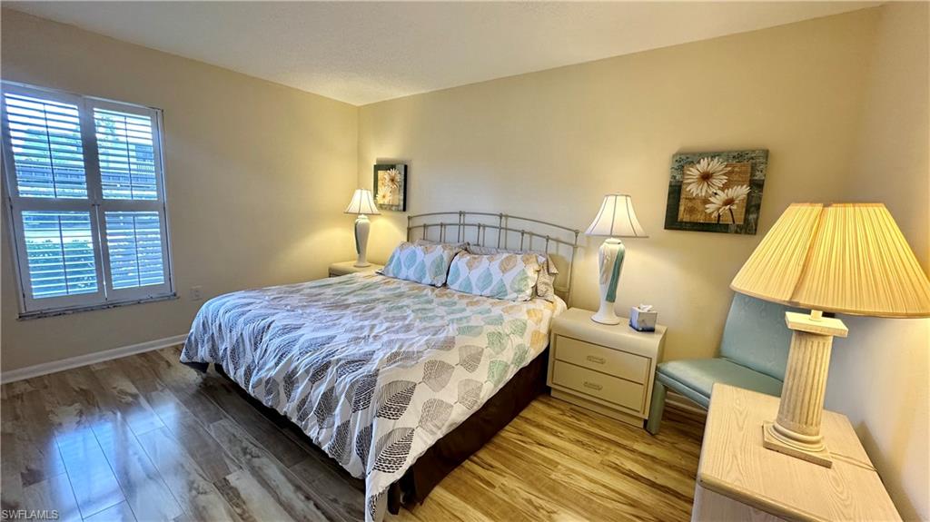 6979 Winkler RD 117 photo 10