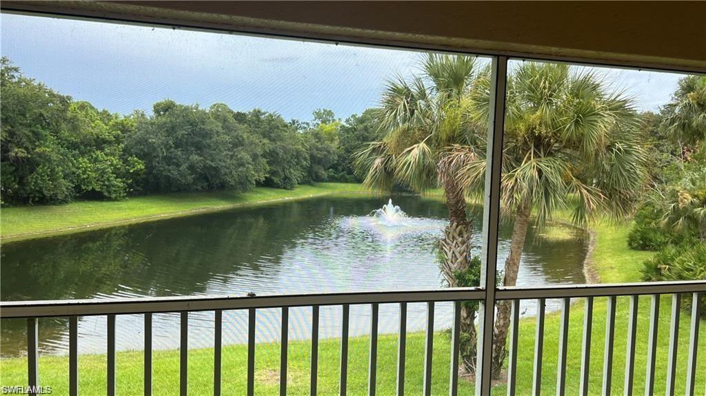 321 Robin Hood CIR 201 photo 17