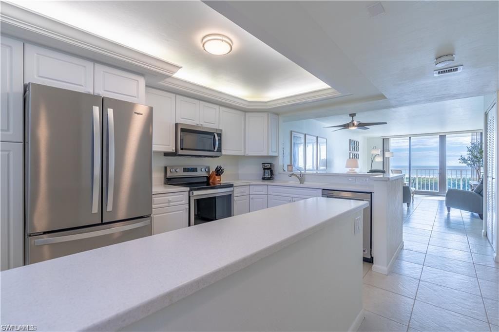 440 Seaview CT 805