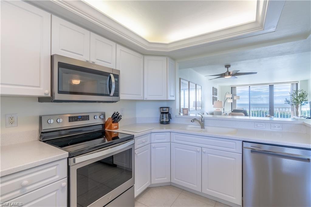 440 Seaview CT 805