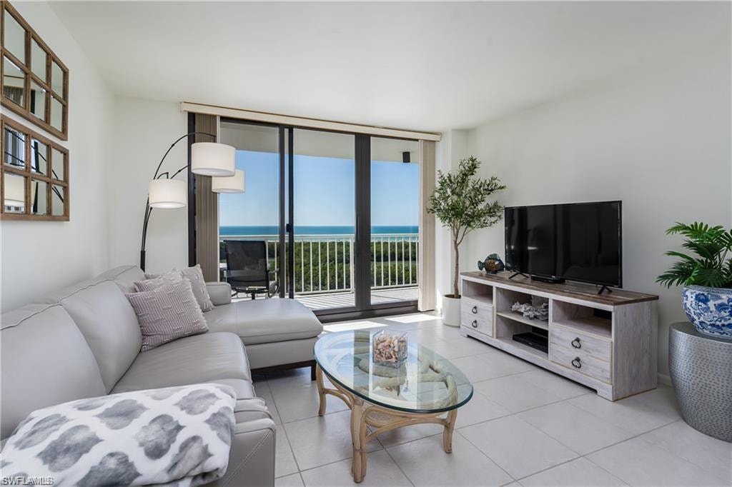 440 Seaview CT 805 photo 10
