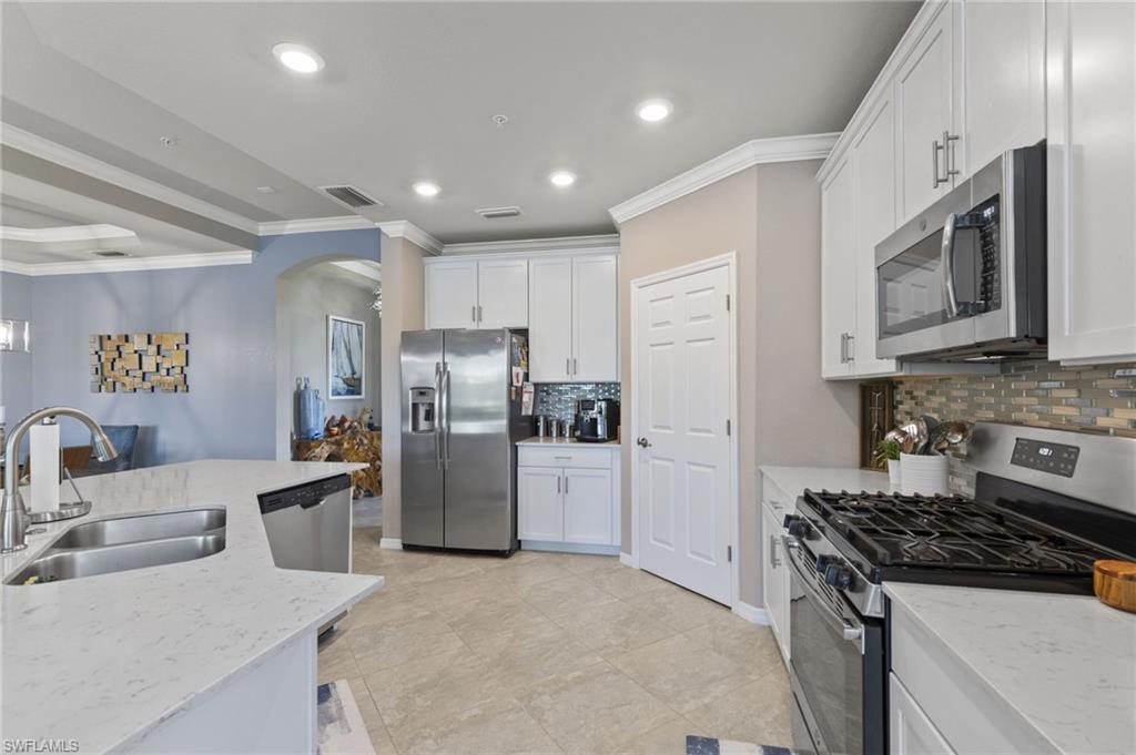 2149 Frangipani CIR 101 photo 7