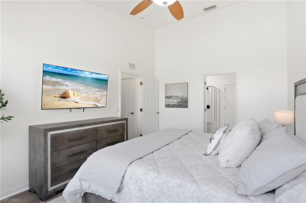 King size bed