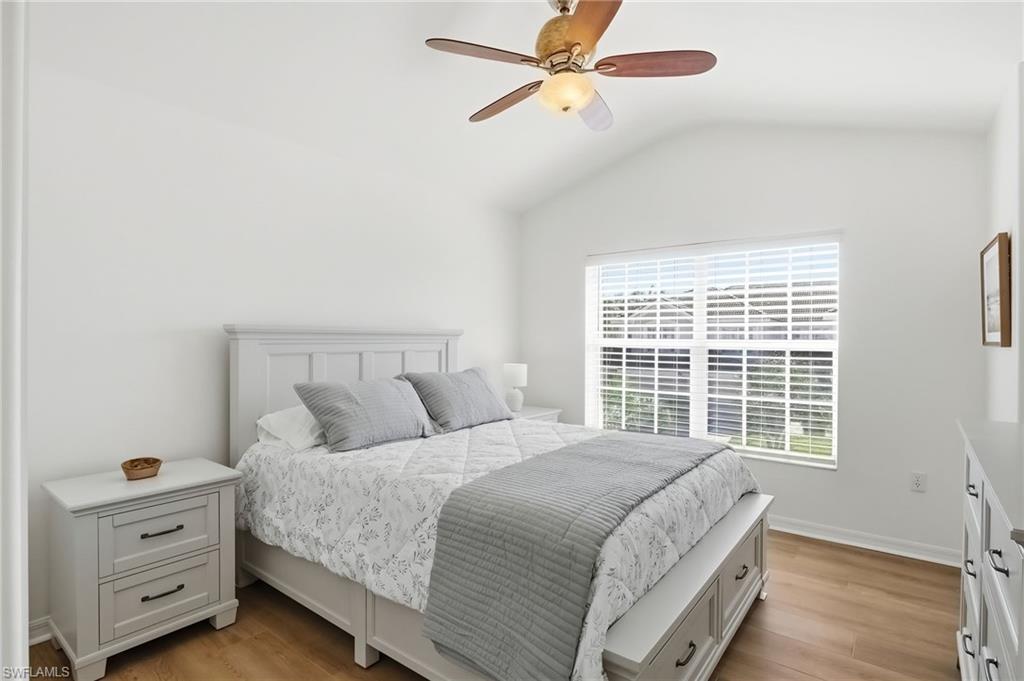 Guest bedroom-Queen size bed