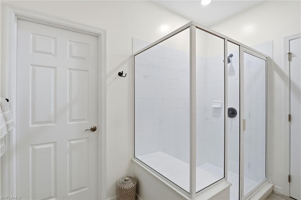 11029 Mill Creek WAY 405 photo 20