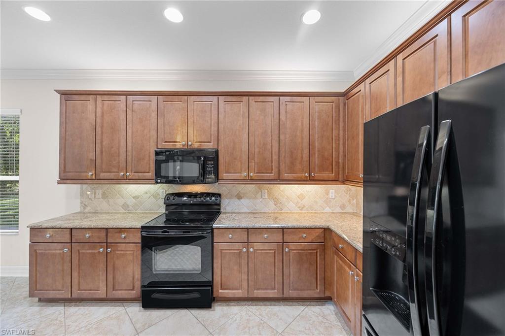 6542 Marbella DR photo 14