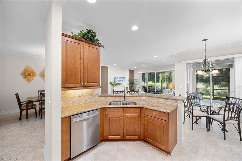 6542 Marbella DR photo 15