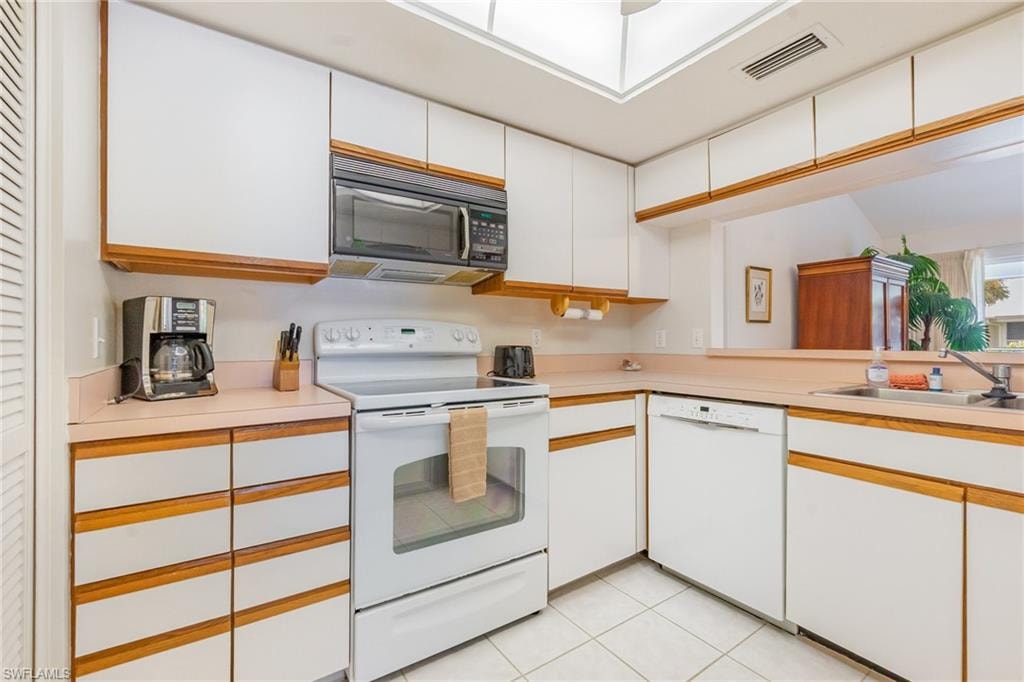 4111 Lake Forest DR 523 photo 7