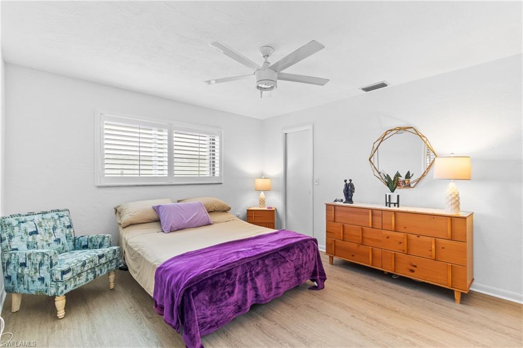5549 Boynton LN photo 17