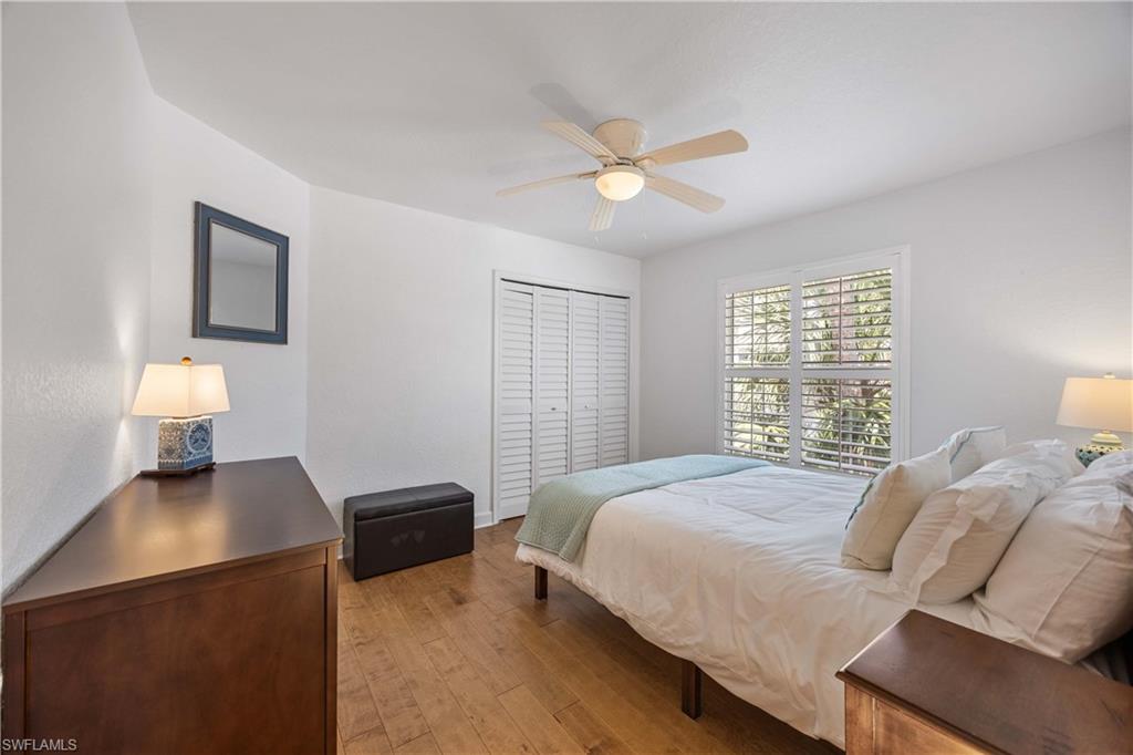7050 Barrington CIR 202 photo 23