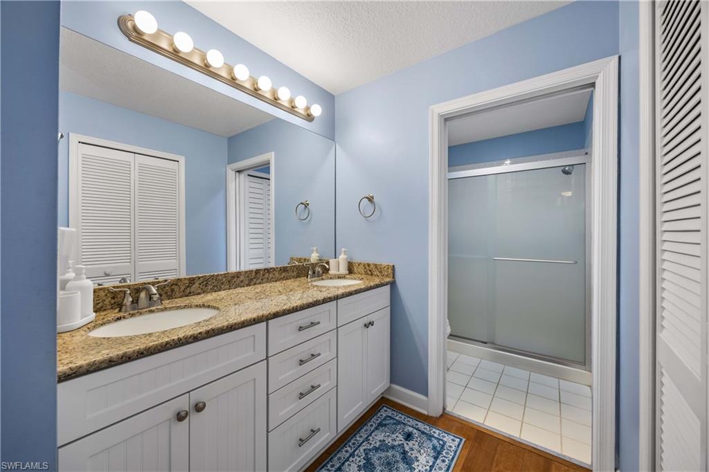 7050 Barrington CIR 202 photo 21