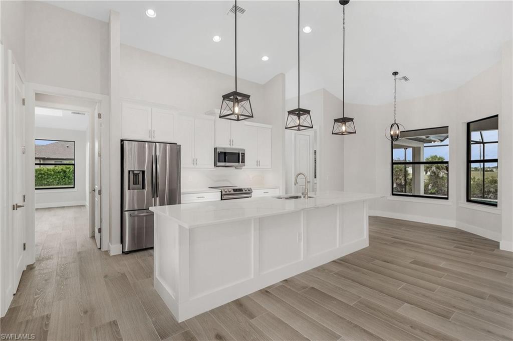 106 SW 33rd PL
