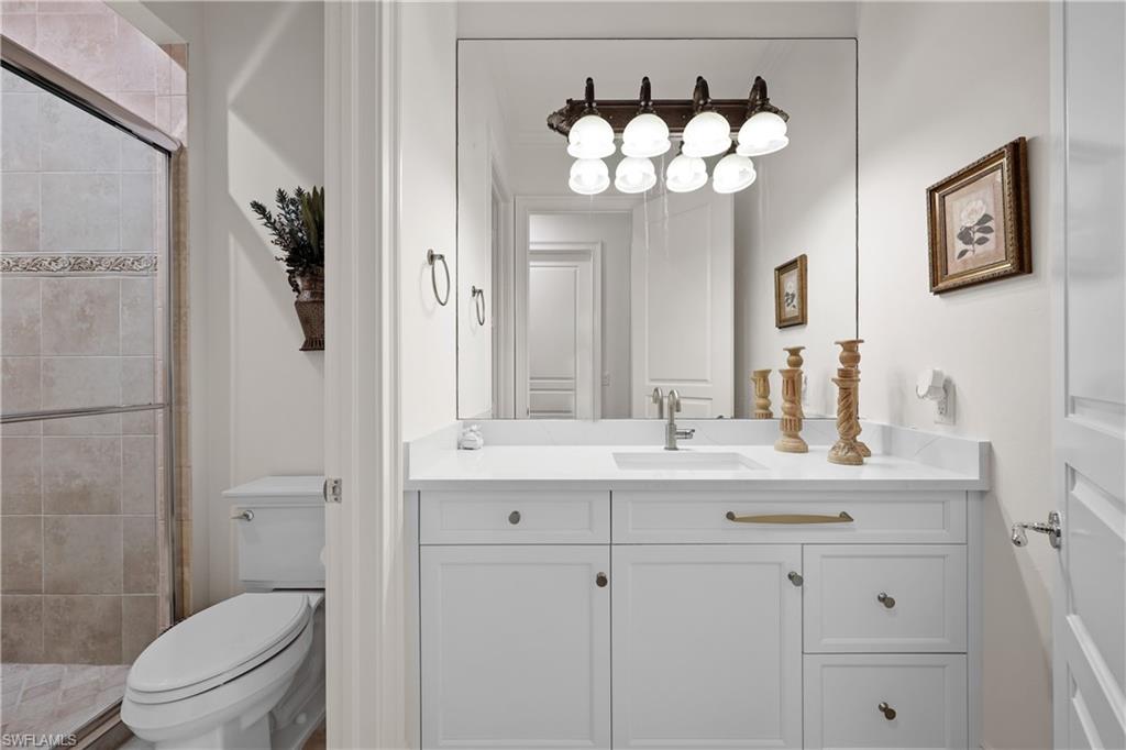 Third floor full bathroom