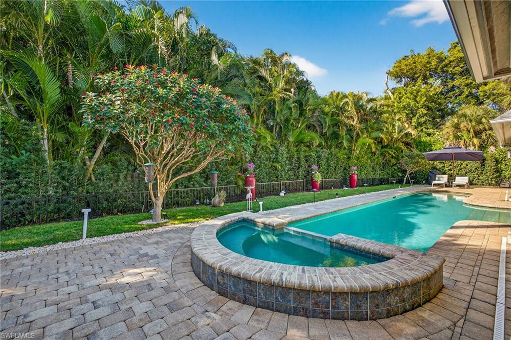 1675 Murex LN photo 30