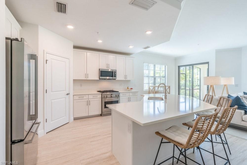 16352 VIANSA WAY 101 photo 6