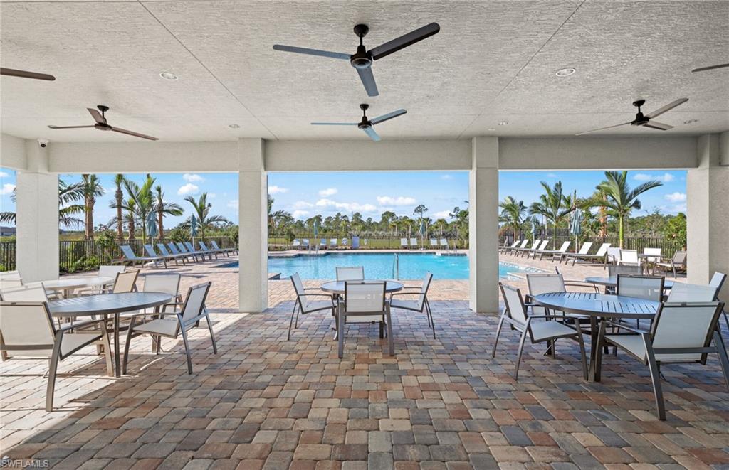 Verde pool covered sitting area