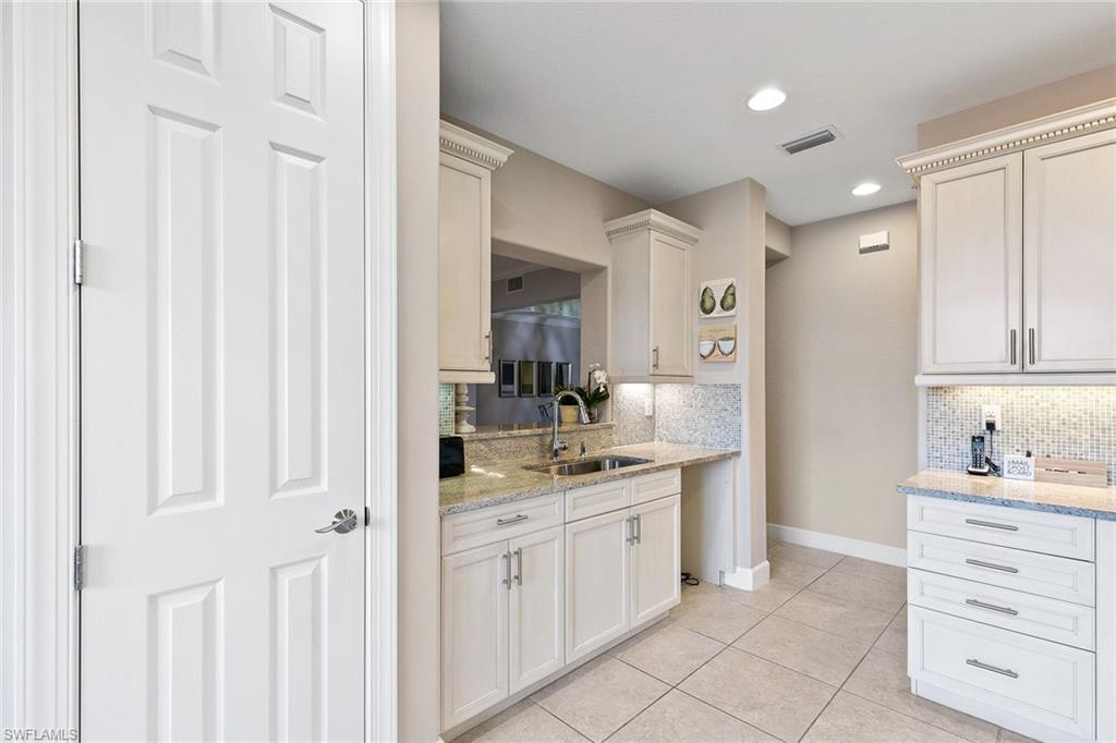 8081 Players Cove DR 101 photo 9