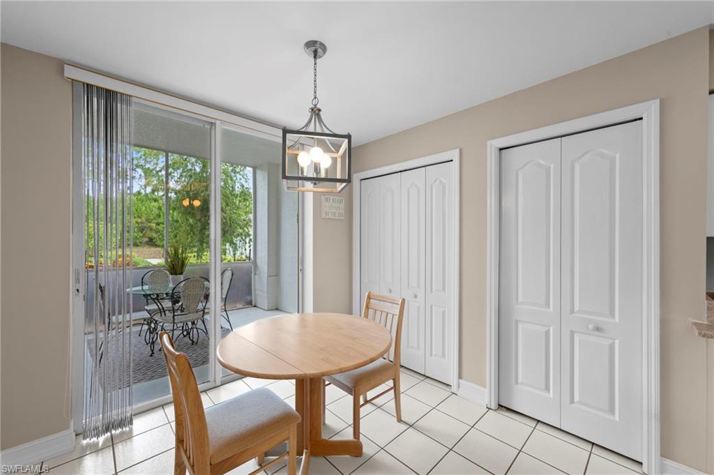 Breakfast area