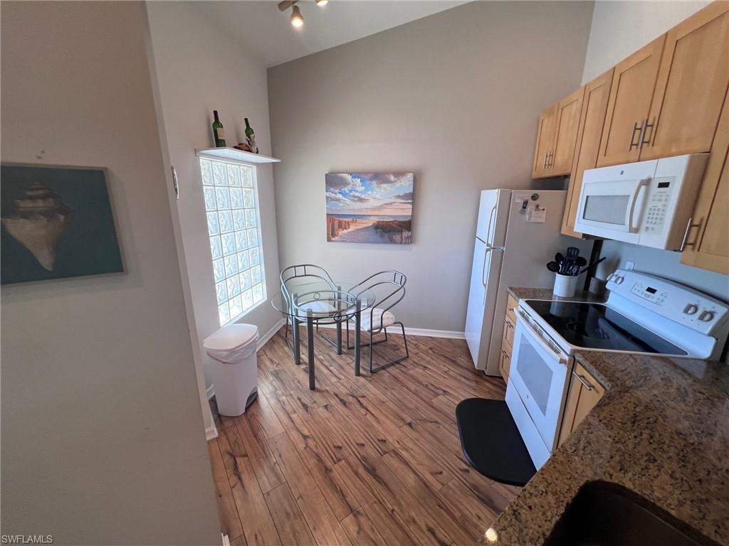 12061 Summergate CIR 204