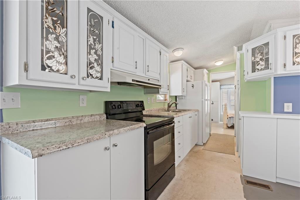 5756 Pink Panther DR photo 12