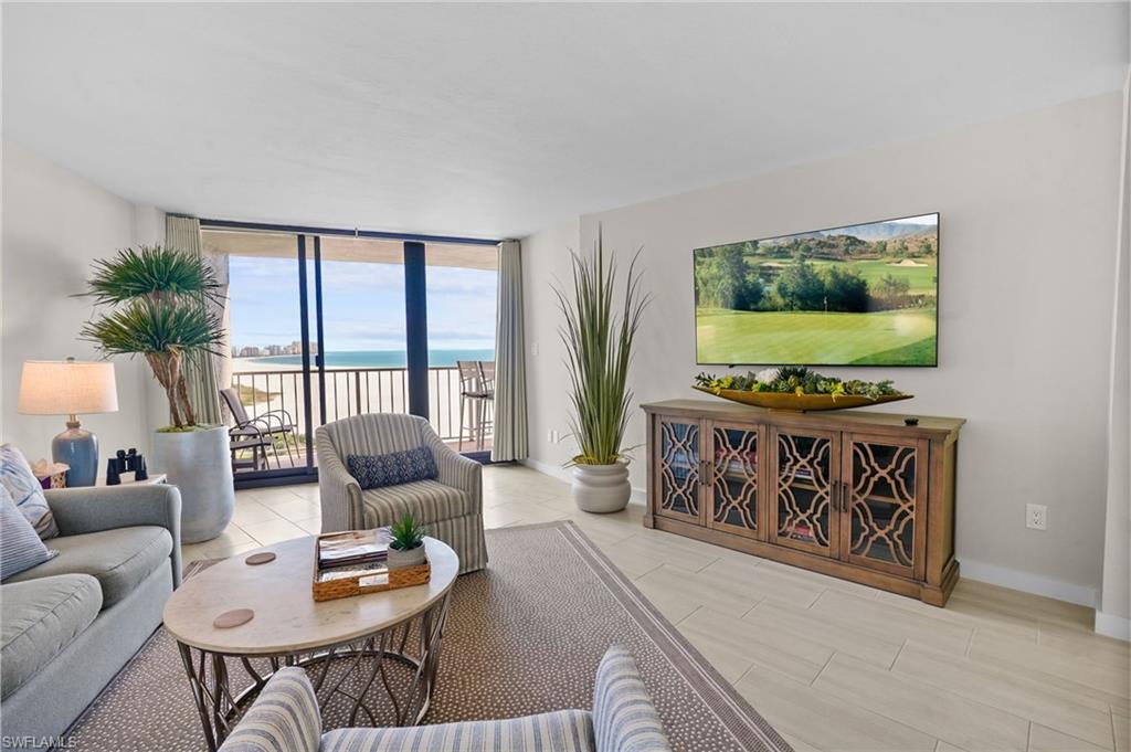 380 Seaview CT 1107