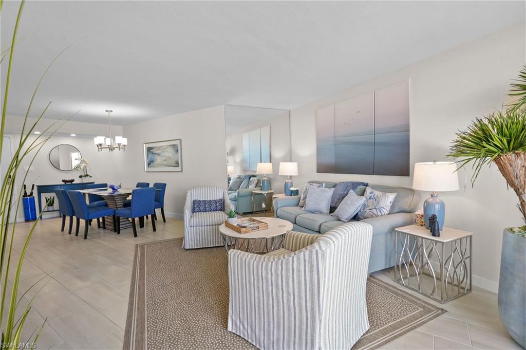 380 Seaview CT 1107