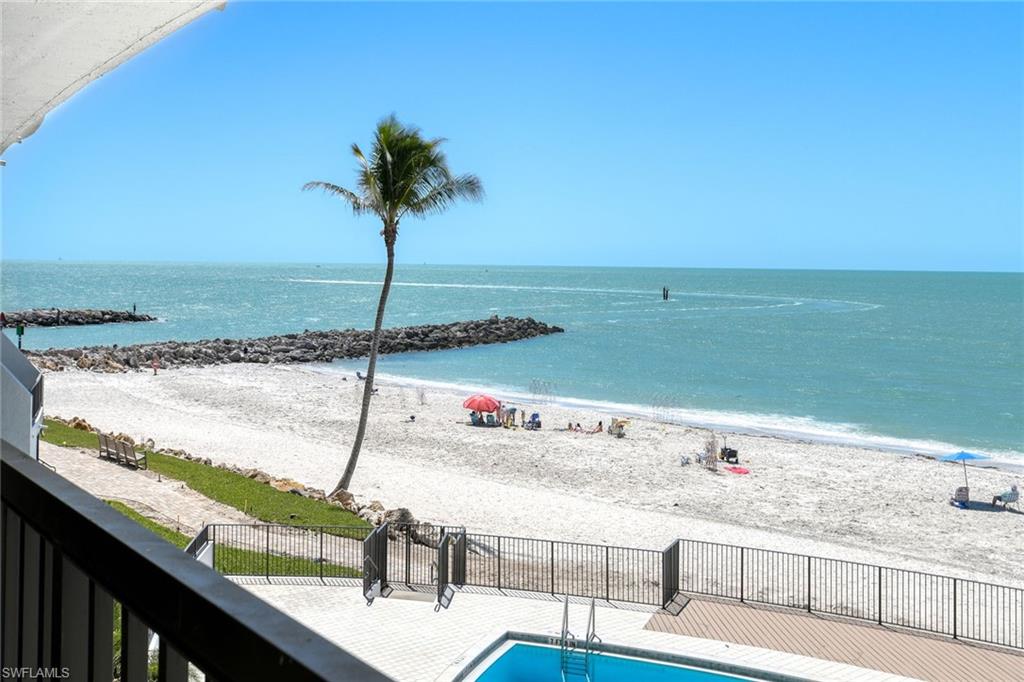 2389 Gulf Shore BLVD N 302 photo 25