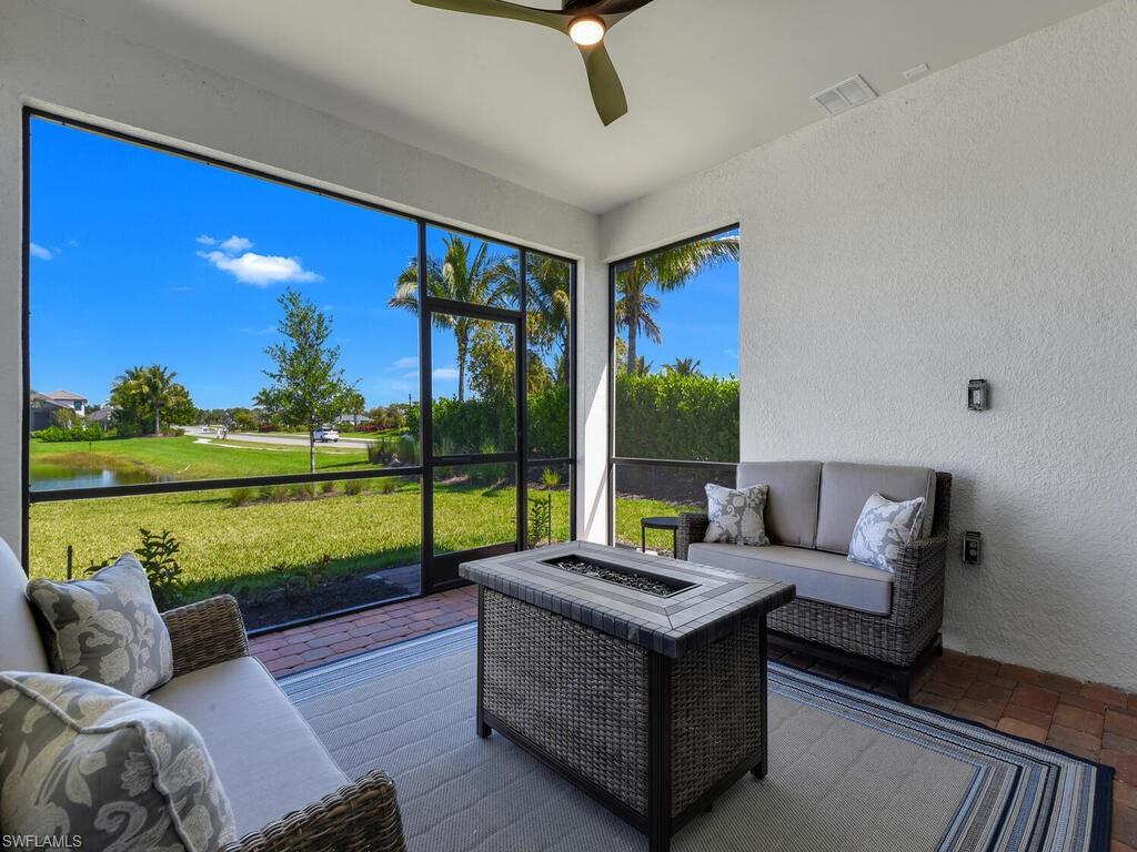 11694 Canal Grande DR photo 29