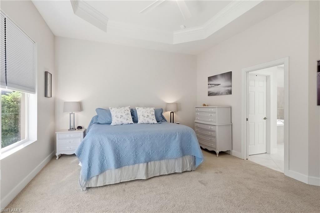 King size bed
