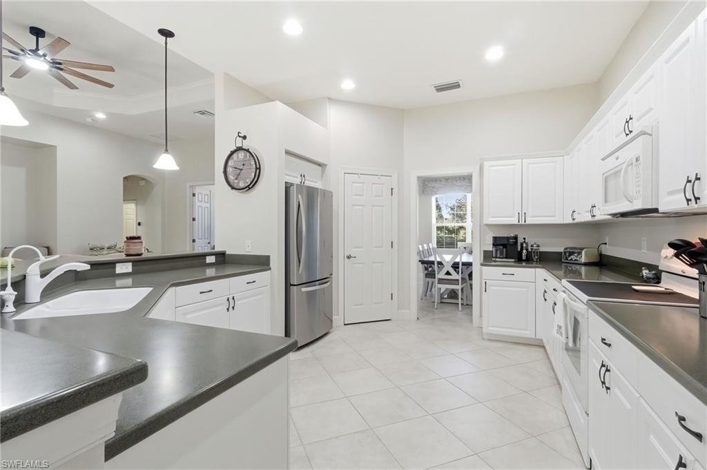 11225 Lithgow LN photo 8