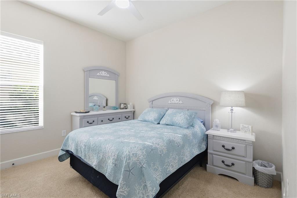 Queen size bed