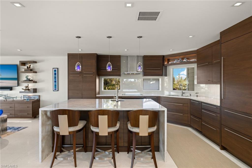 1290 Bay DR