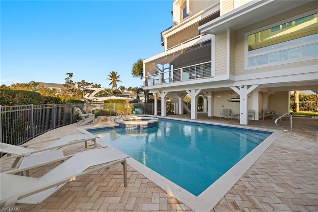 1290 Bay DR photo 34