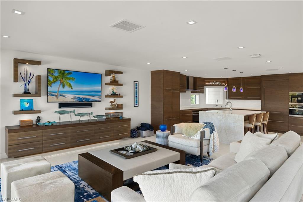 1290 Bay DR photo 14