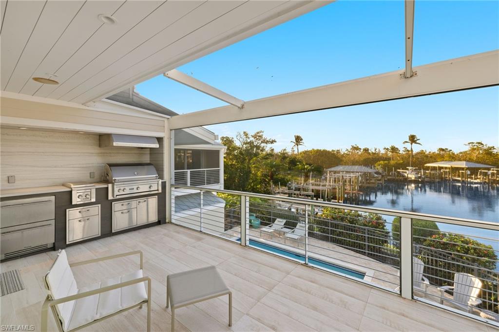 1290 Bay DR photo 15