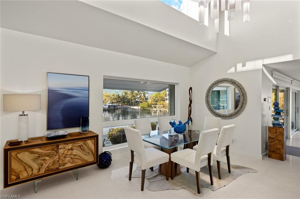 1290 Bay DR photo 11