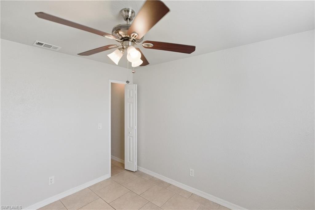 912 Lincoln AVE photo 25