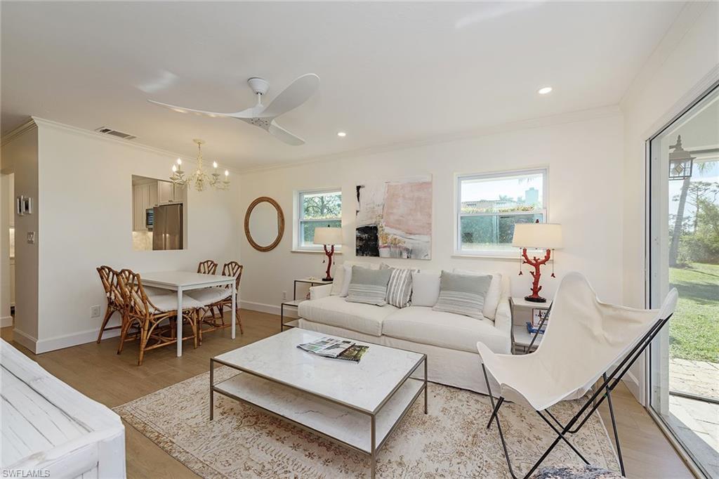 301 Ridge DR