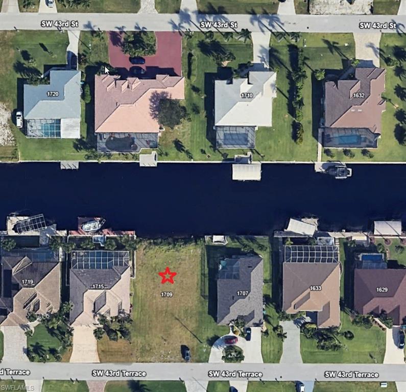 Aerial overview of property's location