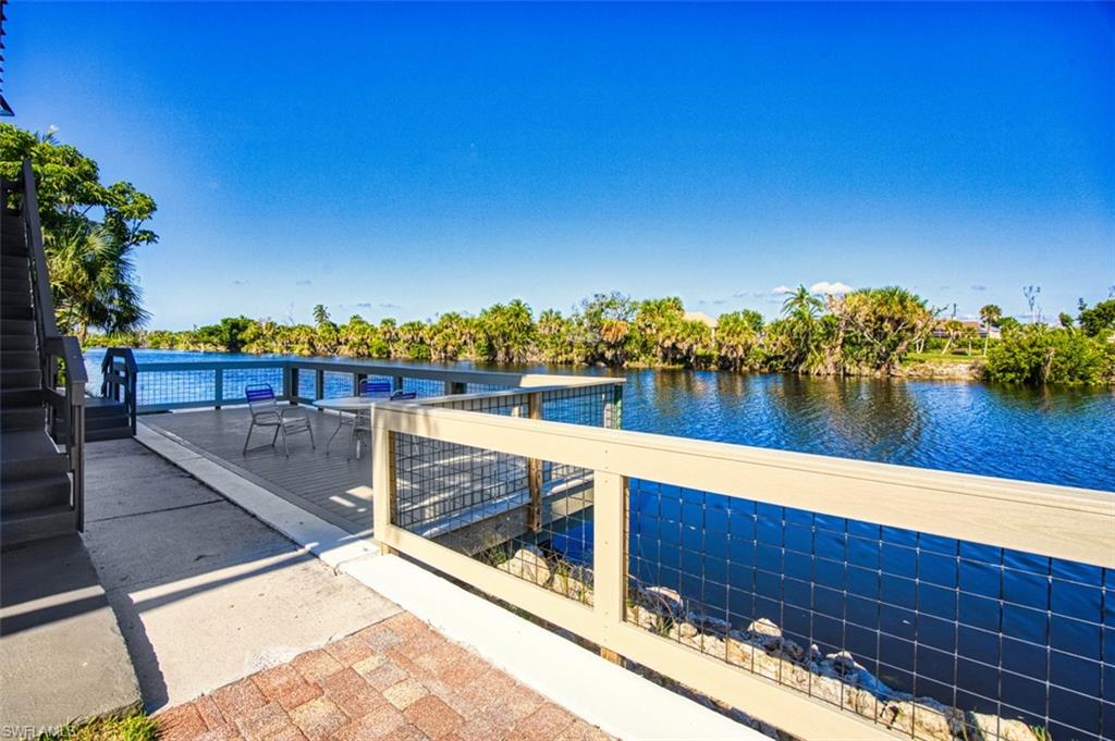 Fishing pier