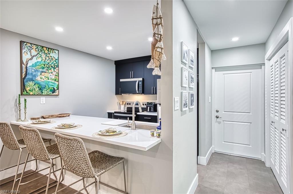 Open Kitchen with breakfast bar