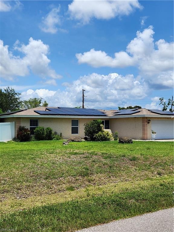 Front of the house/Solar panels.