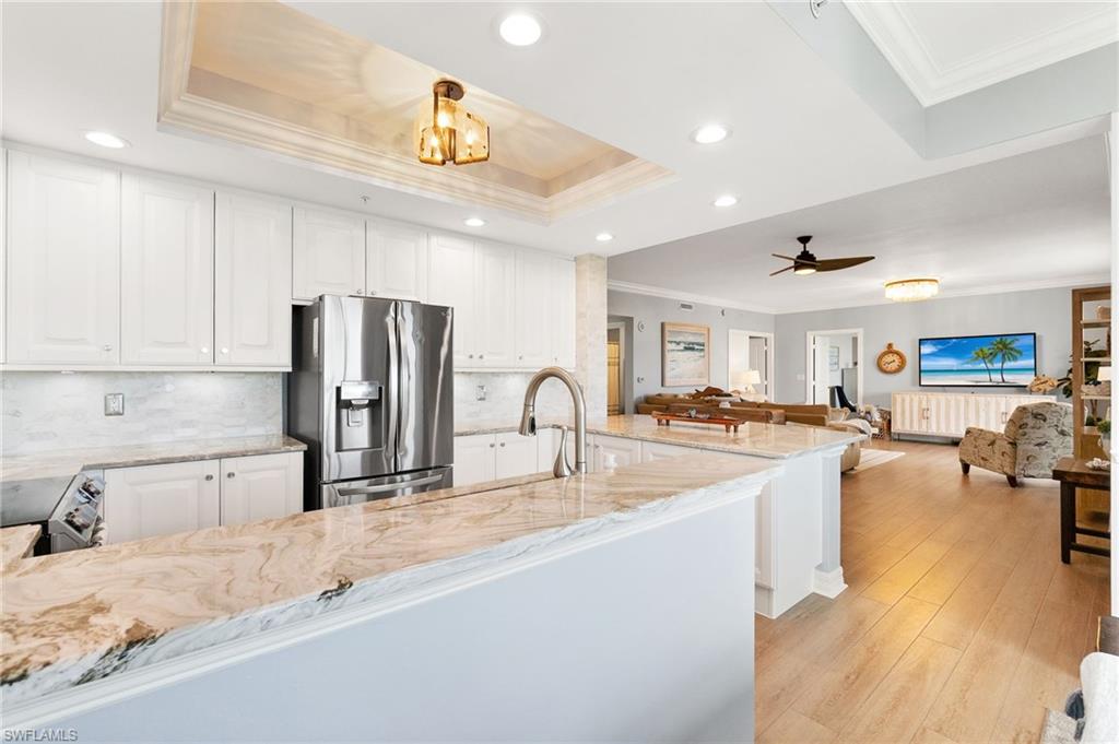 4761 West Bay BLVD 303 photo 9