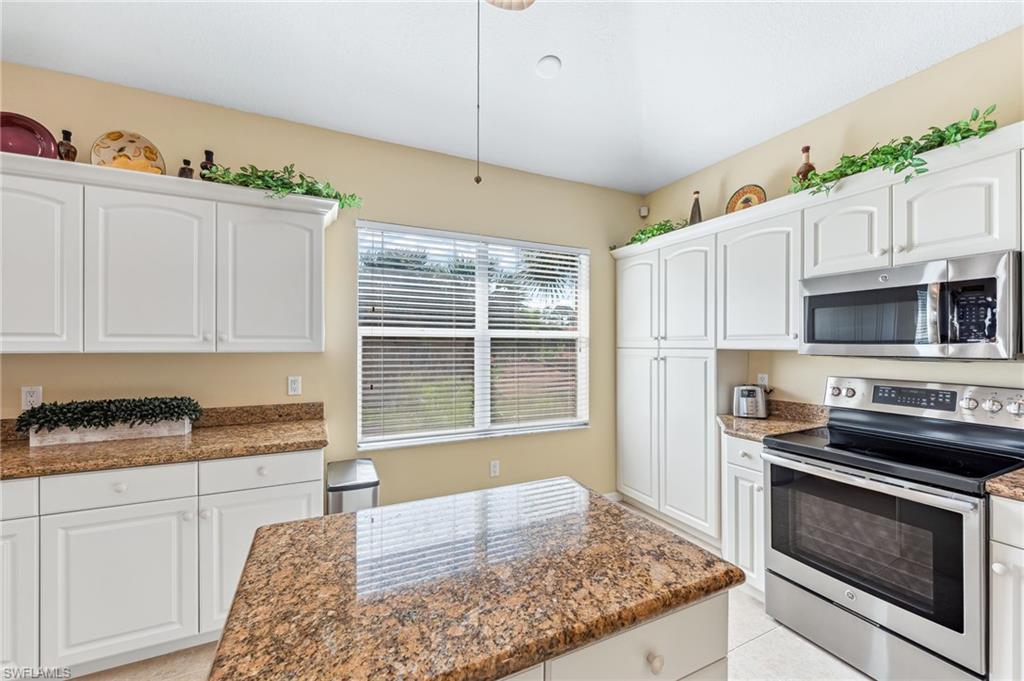20051 Seagrove ST 1208 photo 9